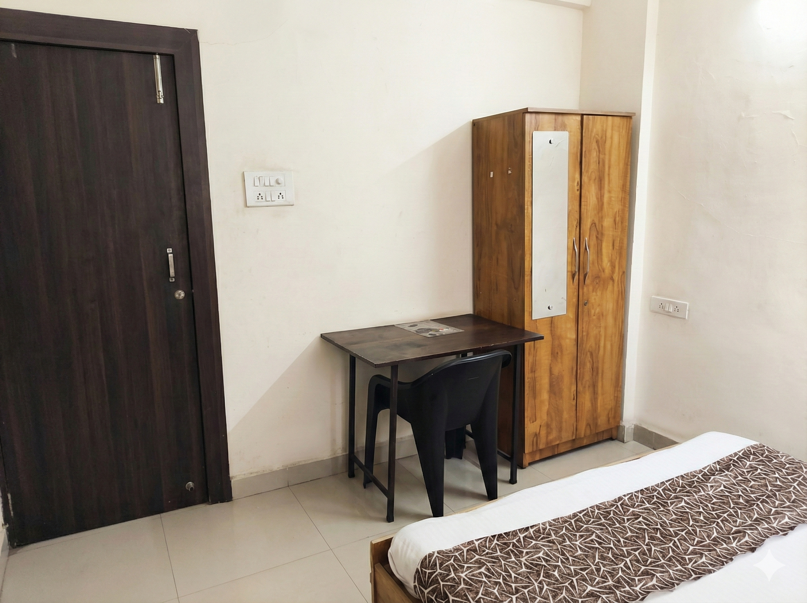 Hotel Deluxe Interior